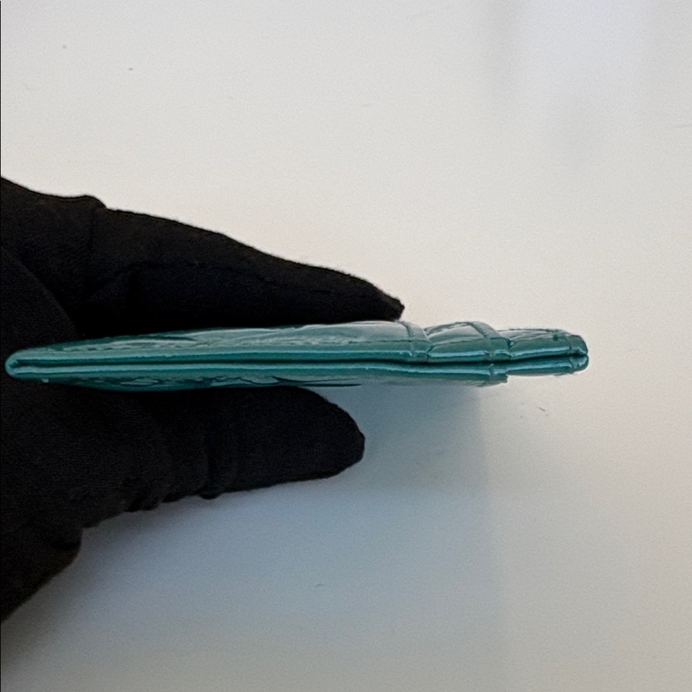 CHANEL Vintage Embossed Card Holder - Picture 5 of 8